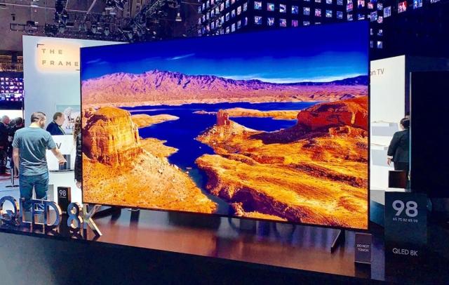 Có gì hấp dẫn trong chiếc TV 4K 98 inch khổng lồ của Samsung? - Ảnh 1.
